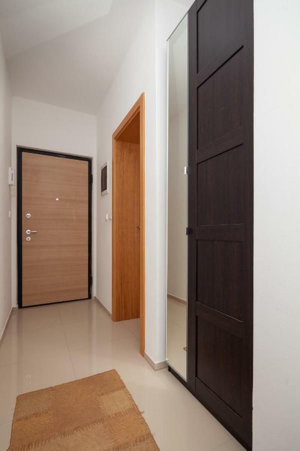Luxury Apartment With Private Rooftop Terrace Pula Exterior photo